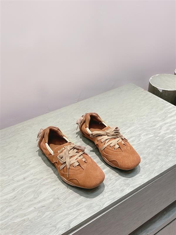 2025112716569735 310